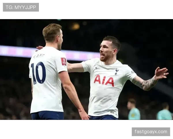 霍伊别尔风格分析:防守稳健组织有序,中场拦截能力持续提升