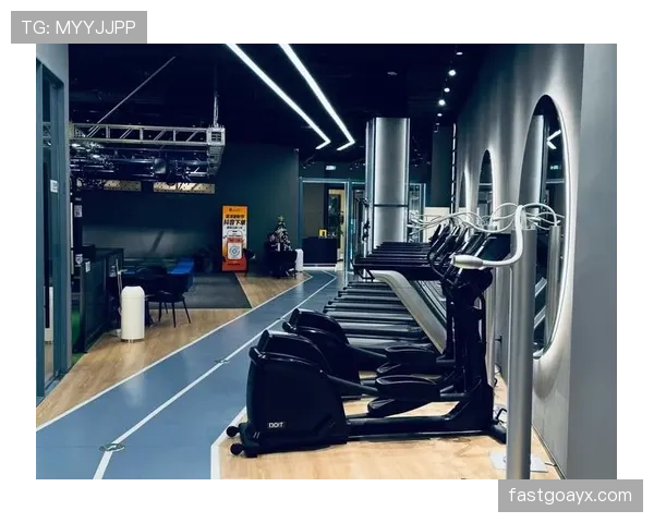 吴向东这训练量，凌晨四点健身房打卡是认真的？